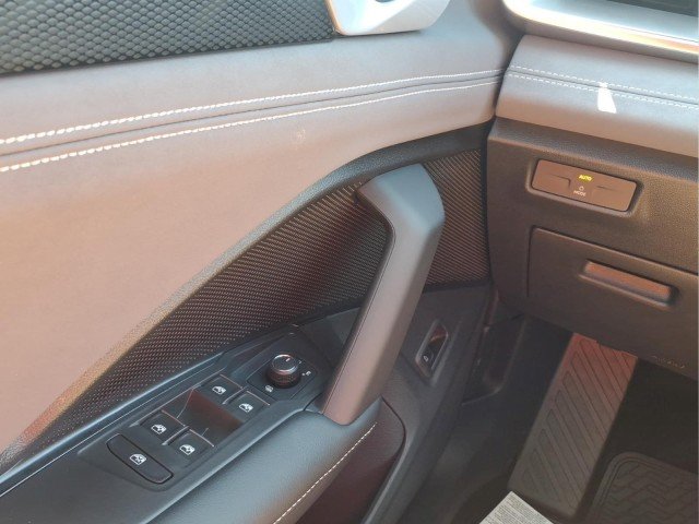 New 2026 Platinum Gray Metallic Volkswagen SE 4Motion image 22