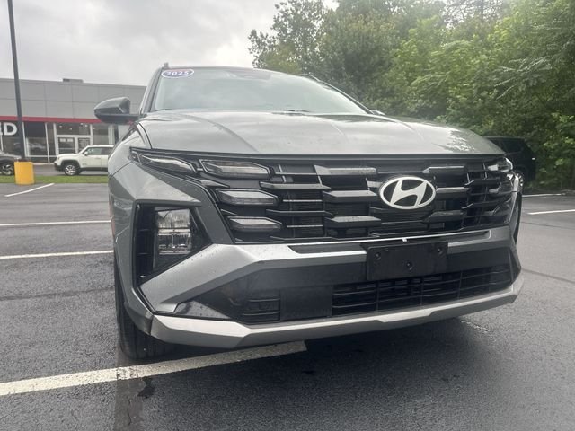 Used 2025 Gray Hyundai SEL image 11