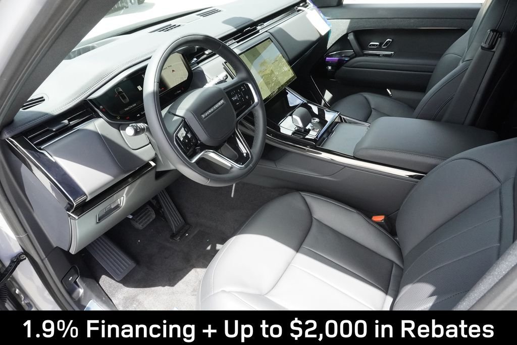 New 2026 Borasco Grey LAND ROVER SE image 18