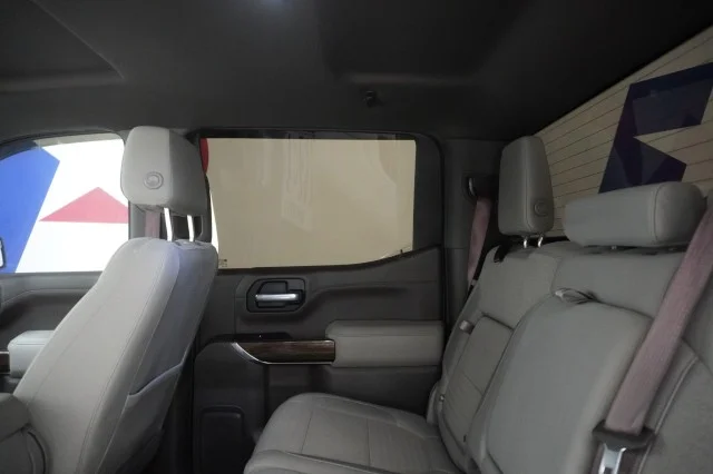 Used 2020 WHITE GMC Elevation image 21