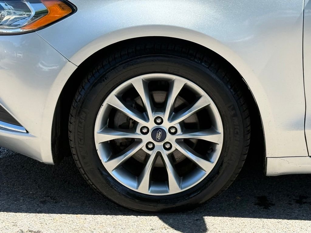 Used 2017 Silver Ford SE image 6