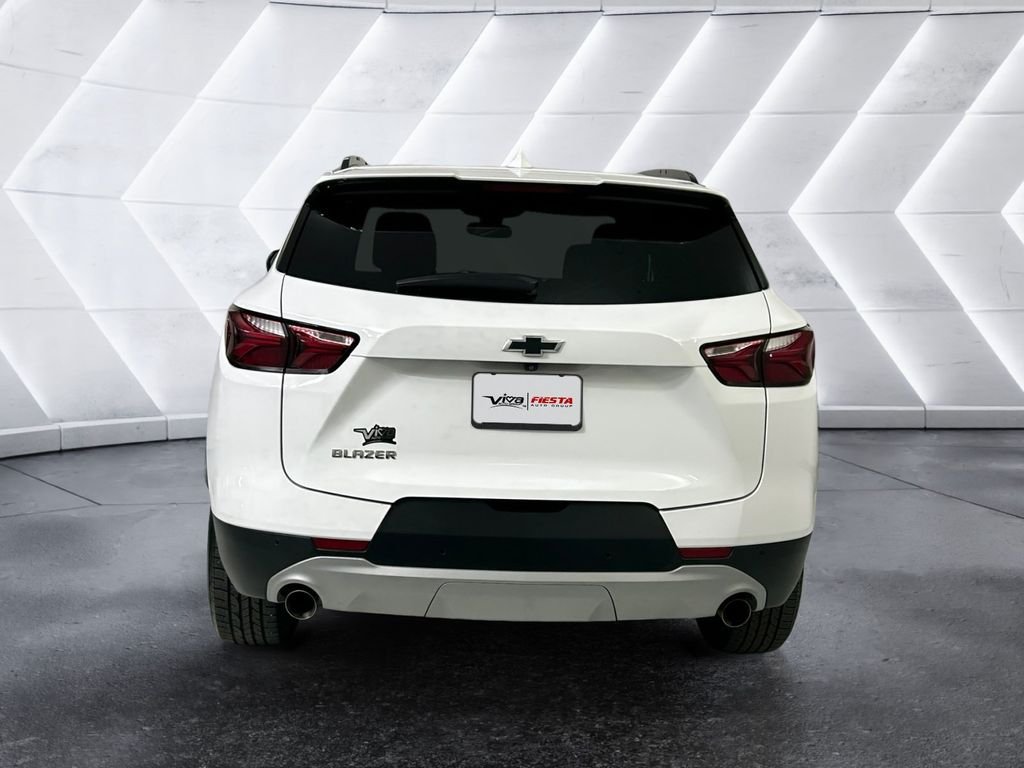 Used 2021 White Chevrolet LT image 5