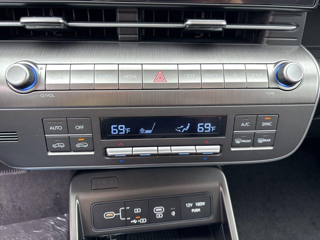 New 2026 Abyss Black Hyundai SEL Premium AWD image 29
