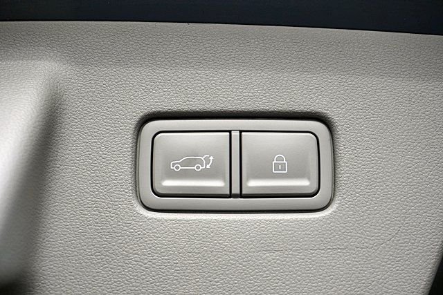 New 2026 Gray Hyundai SEL Premium image 16