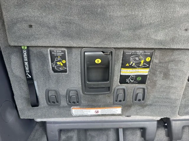 Used 2018 White Toyota XLE image 15