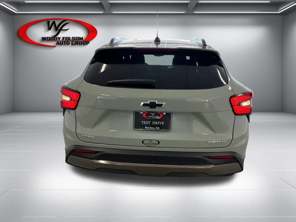 New 2026 Cacti Green Chevrolet ACTIV image 7