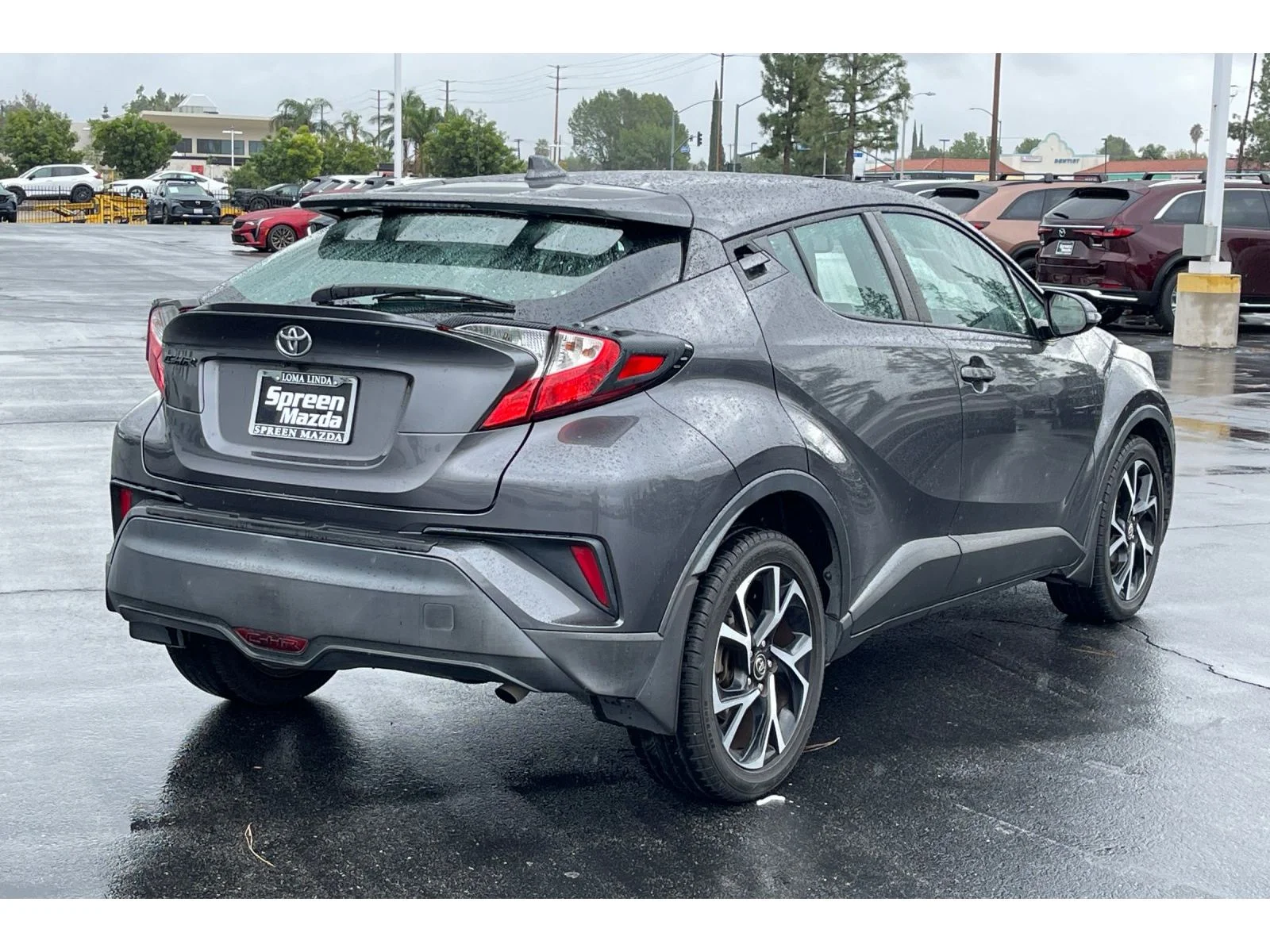 Used 2018 Magnetic Gray Metallic Toyota XLE Premium image 7