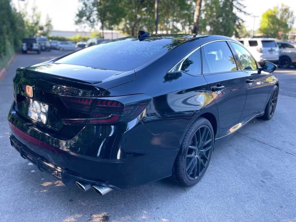 Used 2018 Crystal Black Pearl Honda Sport image 4