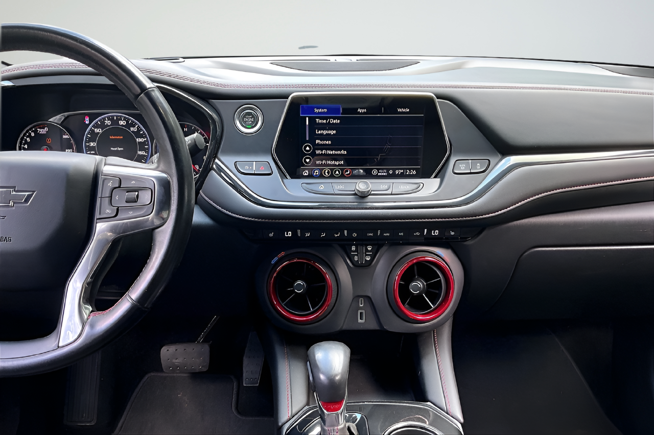 Used 2022 Red Chevrolet RS image 9