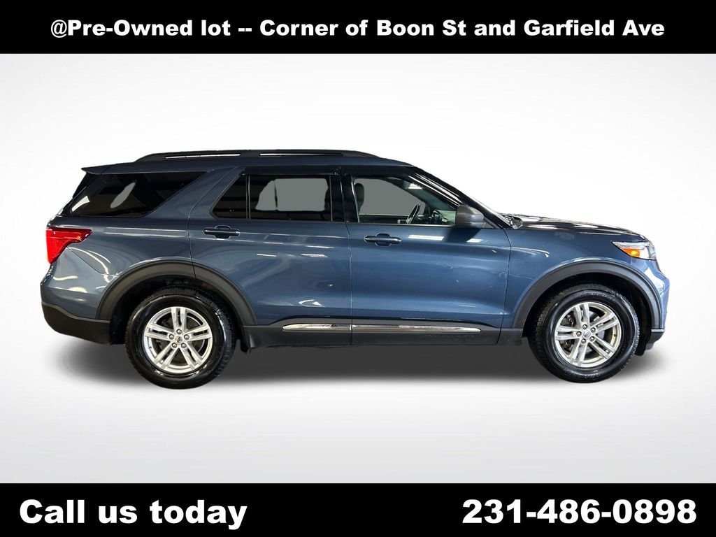 Used 2020 Blue Ford XLT image 6