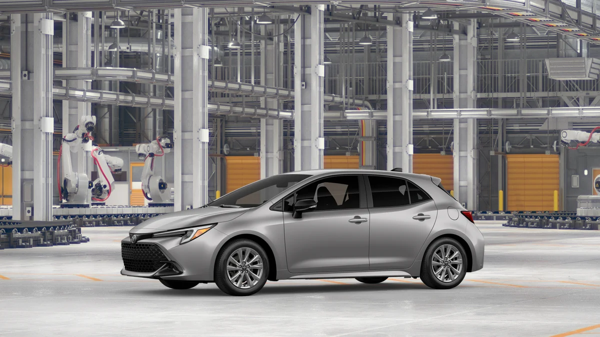 New 2027 Classic Silver Metallic Toyota SE image 3