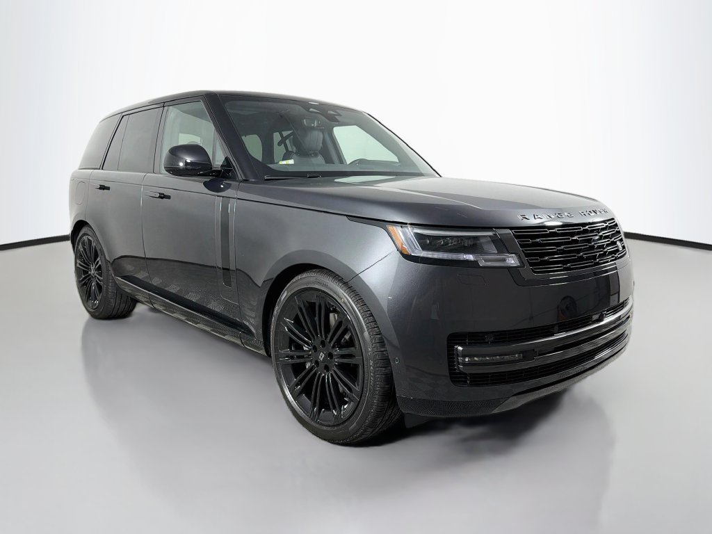 New 2027 Carpathian Grey Land Rover SE image 3