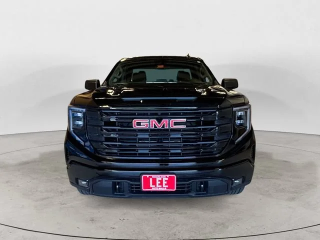 New 2026 Onyx Black GMC Elevation image 9