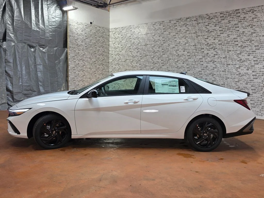 New 2026 Serenity White Pearl Hyundai SEL Sport image 3