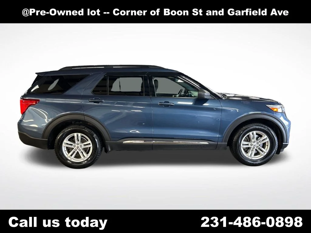 Used 2020 Blue Ford XLT image 6