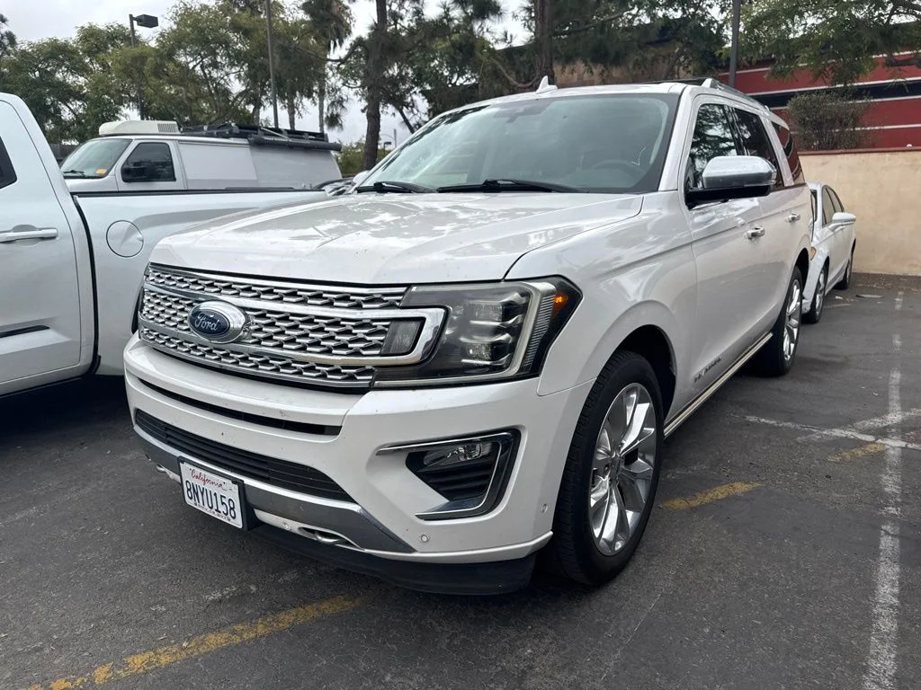 Used 2018 White Ford Platinum image 17