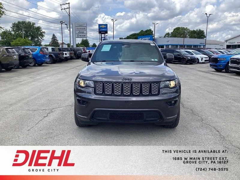 Used 2021 Gray Jeep Laredo X image 2