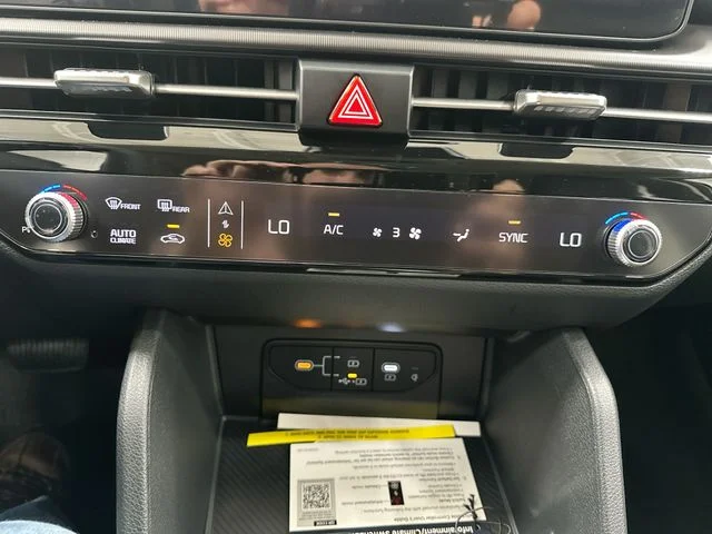 New 2026 Glacial White Pearl Kia EX image 17