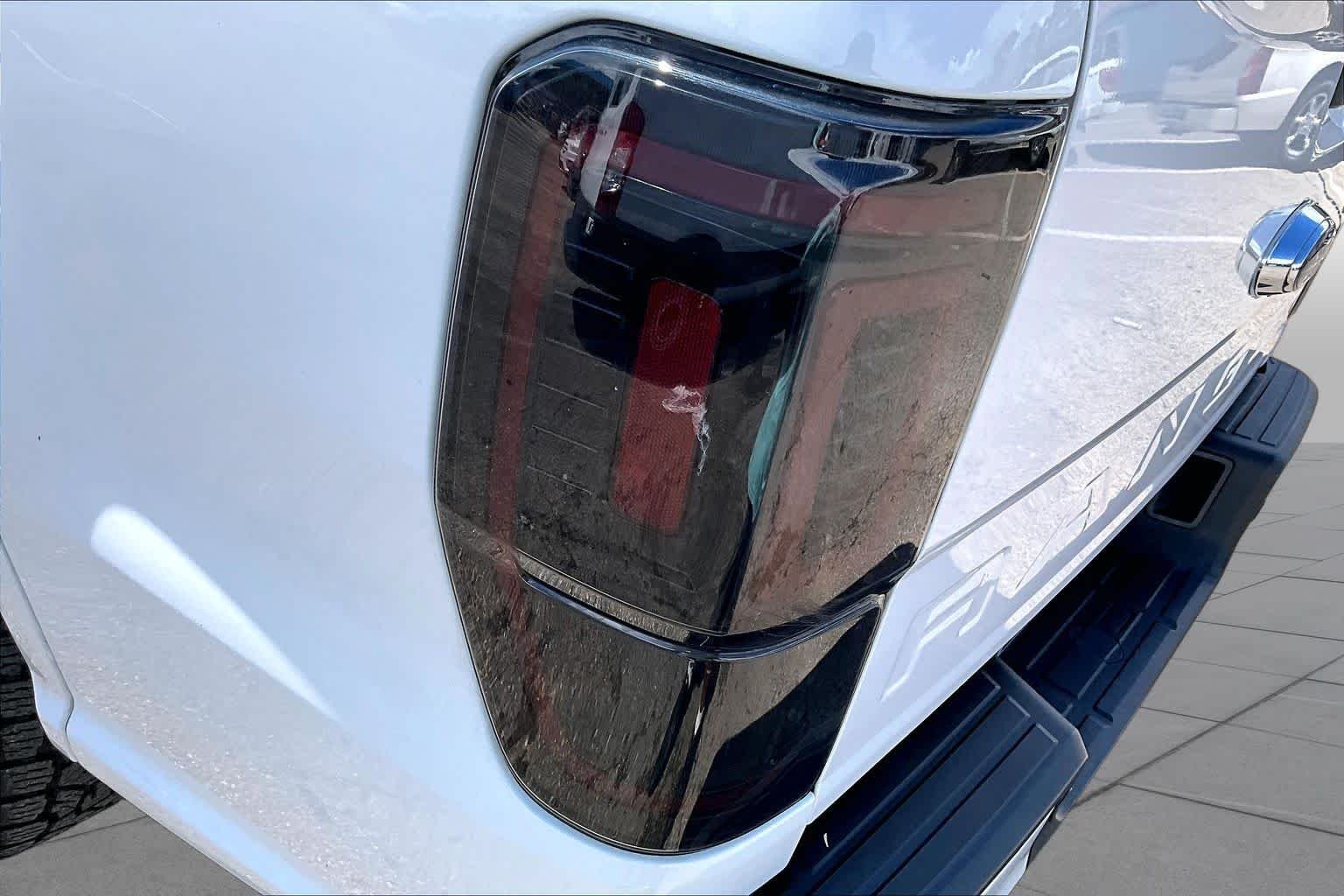 Used 2019 Oxford White Ford XLT image 28