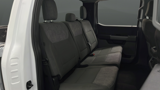 Used 2024 Oxford White Ford XLT image 23