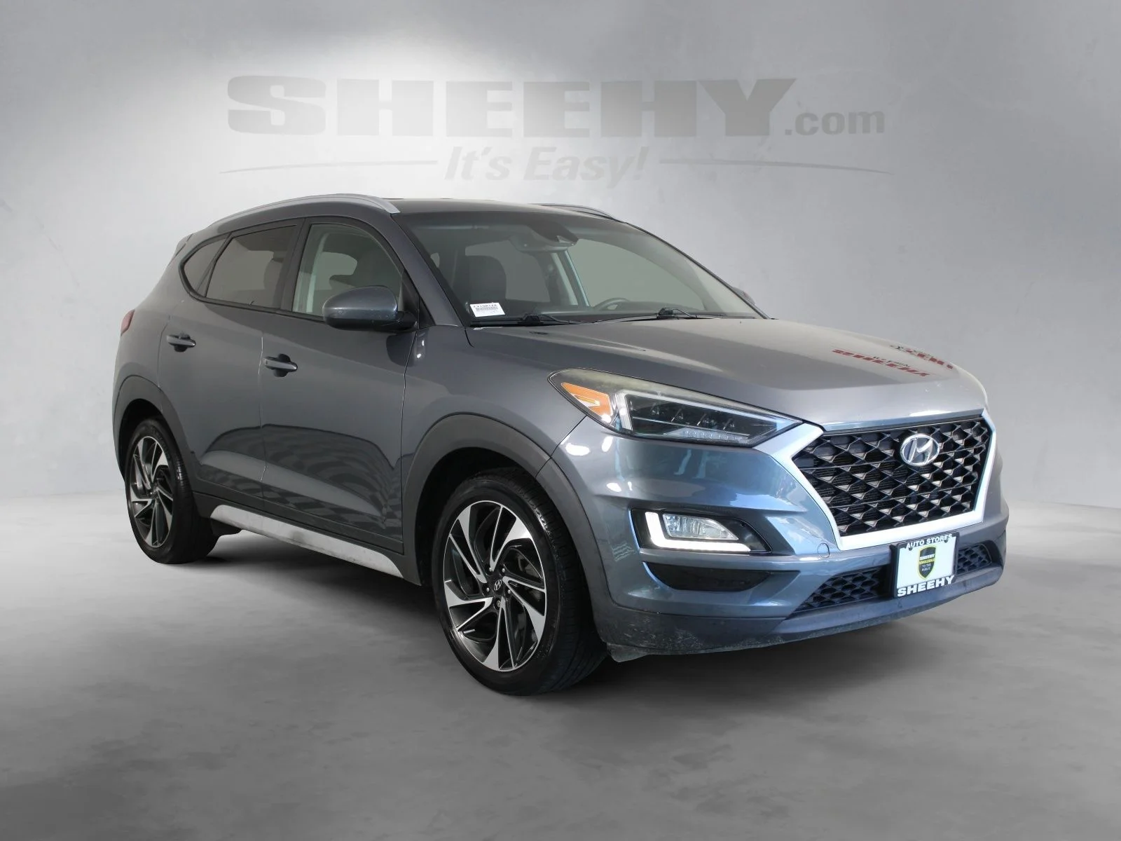 Used 2019 Gray Hyundai Sport image 2
