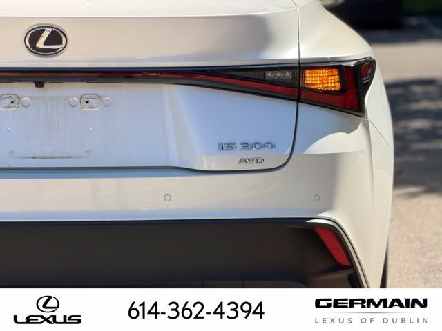Used 2022 White Lexus 300 image 10
