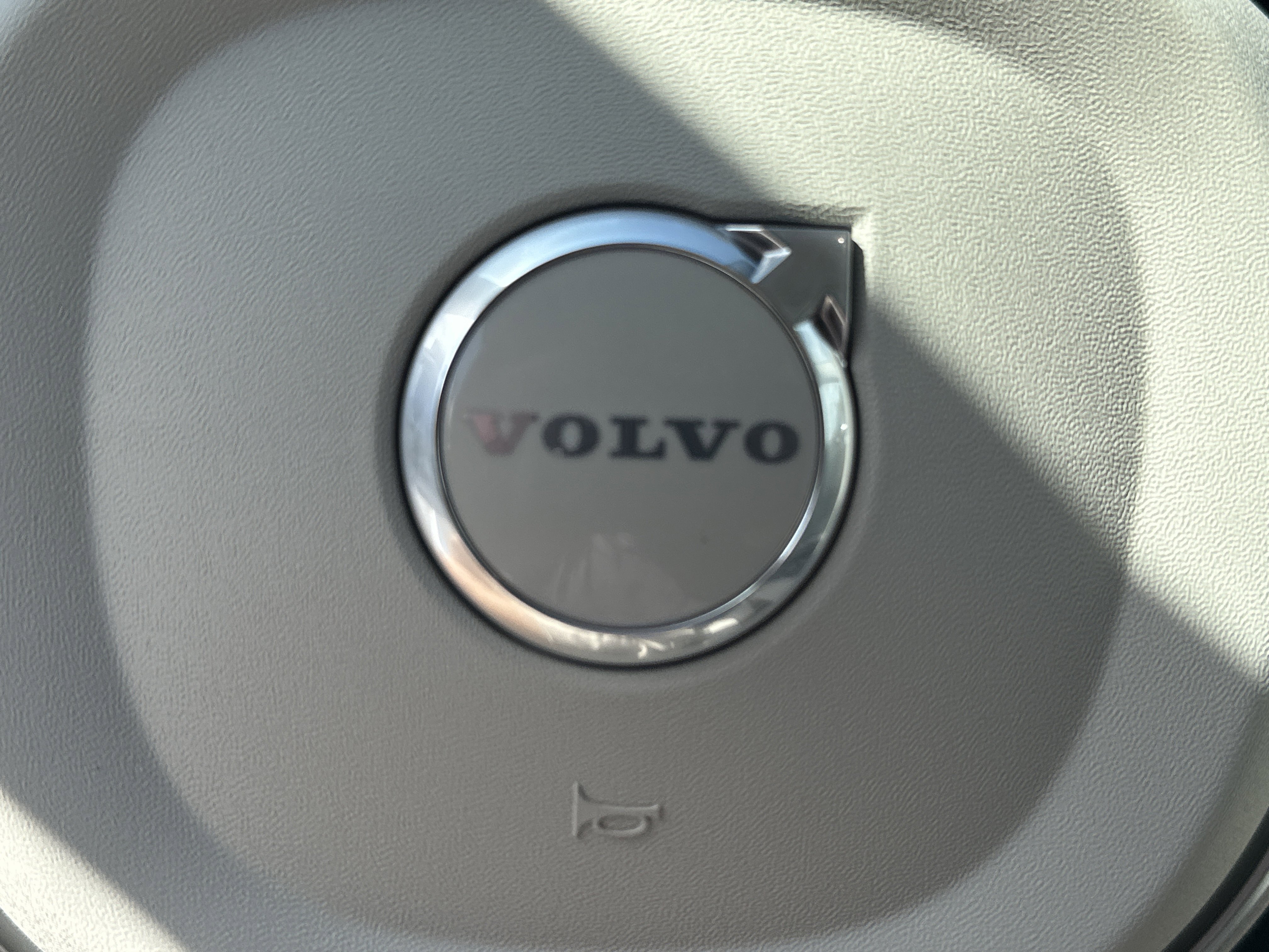 New 2026 Aurora Silver Volvo Ultra image 26