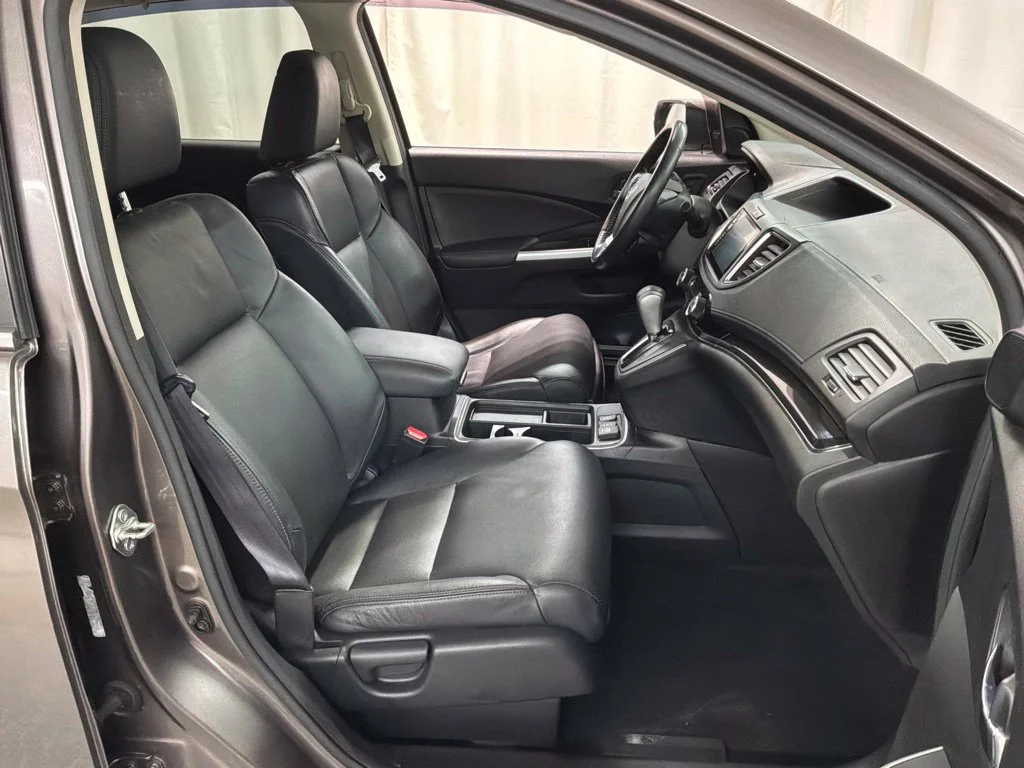 Used 2015  Honda Touring image 26