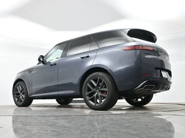 Used 2024 Varesine Blue Metallic [blue] Land Rover Dynamic SE image 29