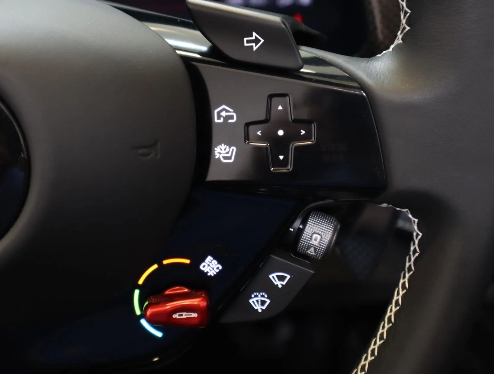 Certified Used 2025 Bianco Avus Ferrari  image 23