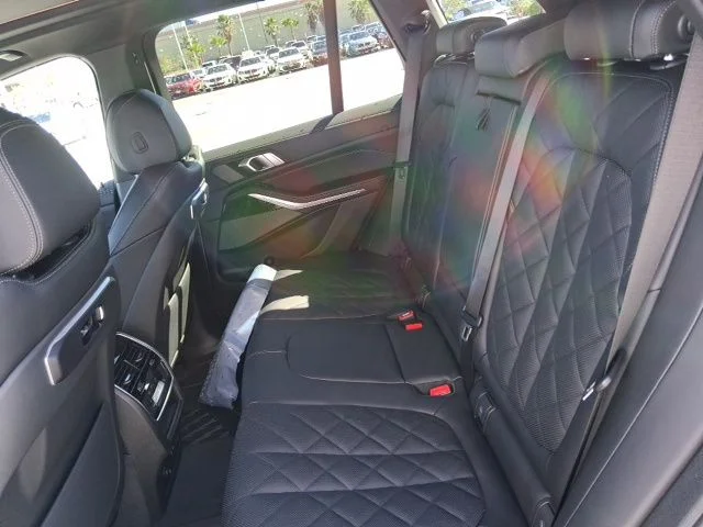 New 2026 Skyscraper Grey Metallic BMW xDrive40i image 17