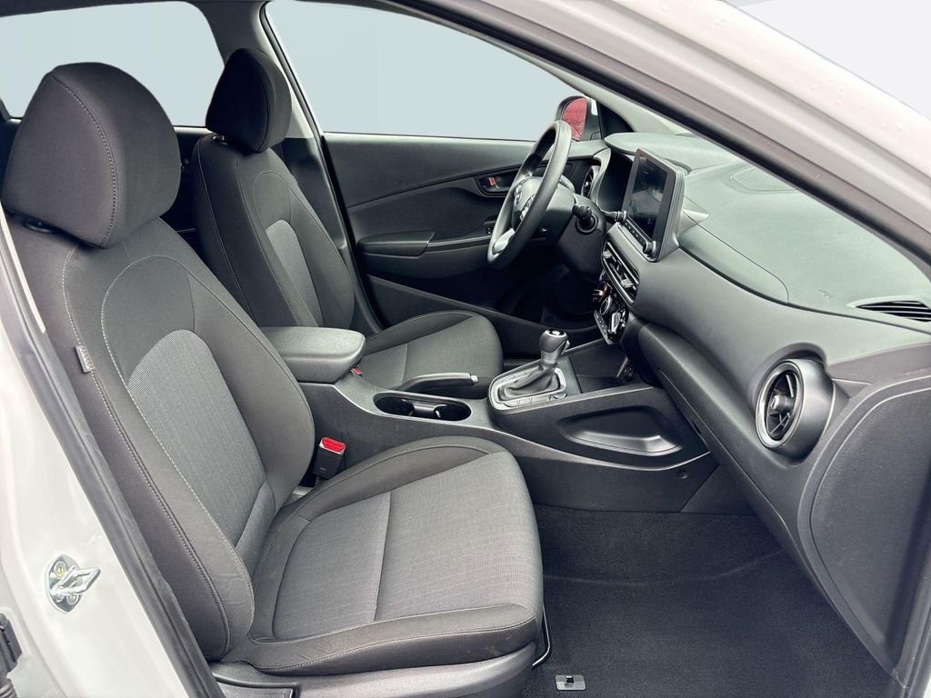 2023 Hyundai Kona SEL - Photo 28