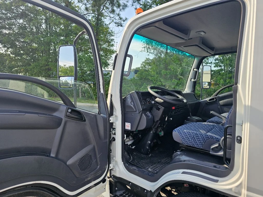 New 2024  Isuzu  image 26