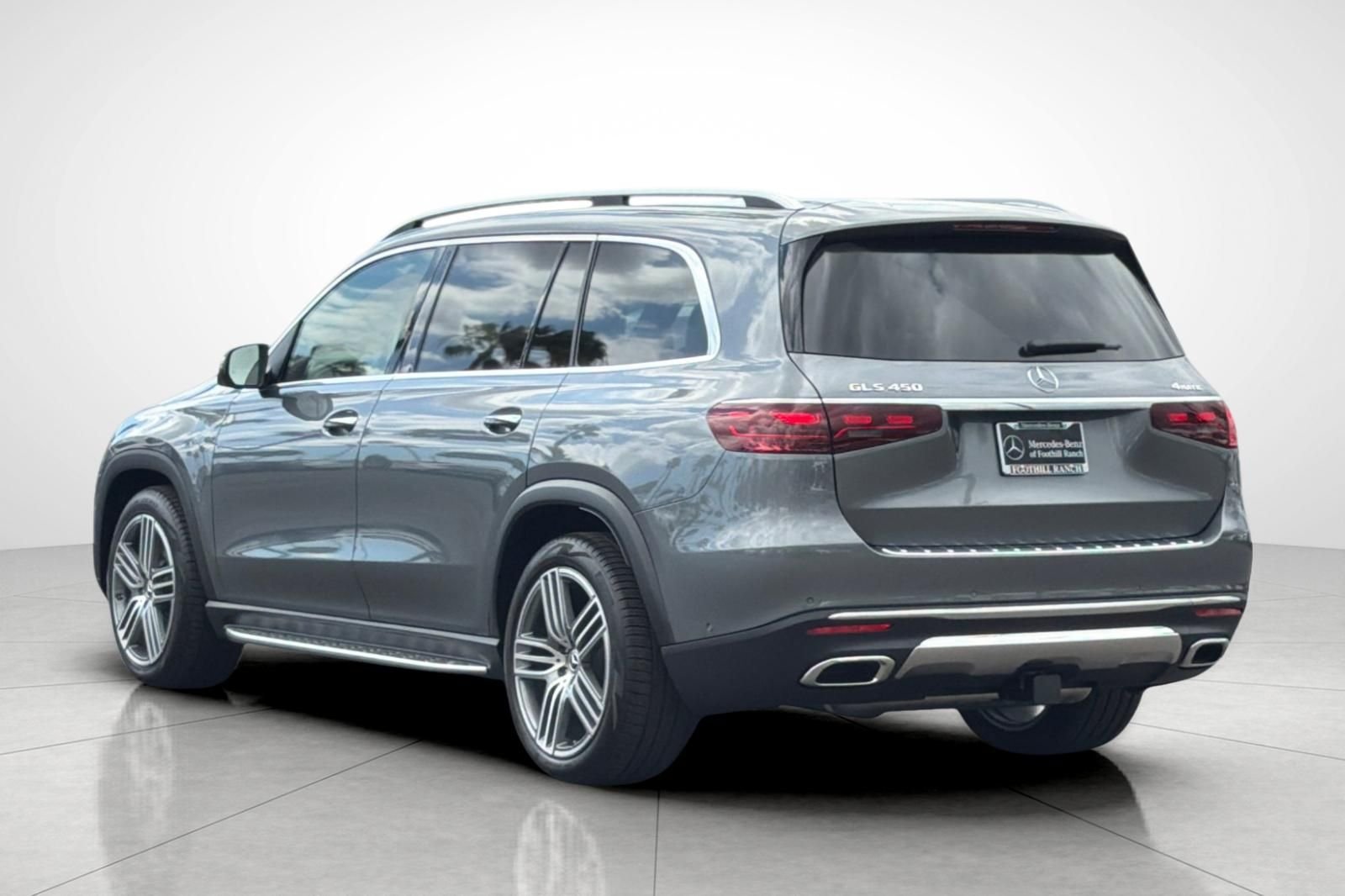 New 2026 Selenite Grey Metallic Mercedes-Benz GLS 450 image 12