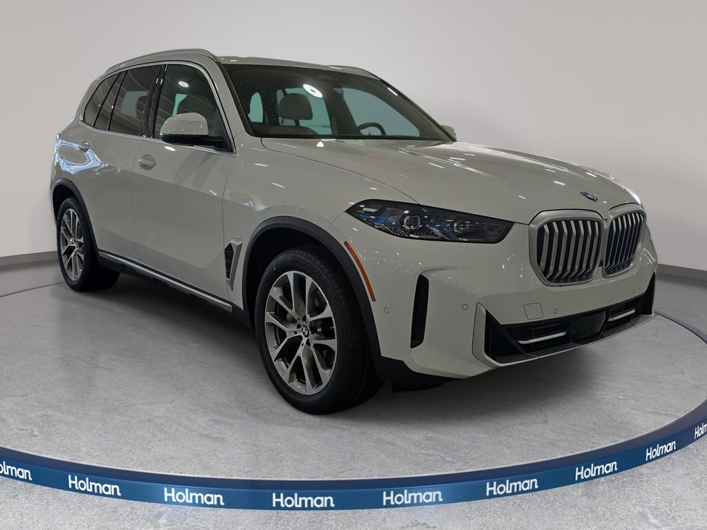 Certified Used 2024 Alpine White BMW sDrive40i image 3