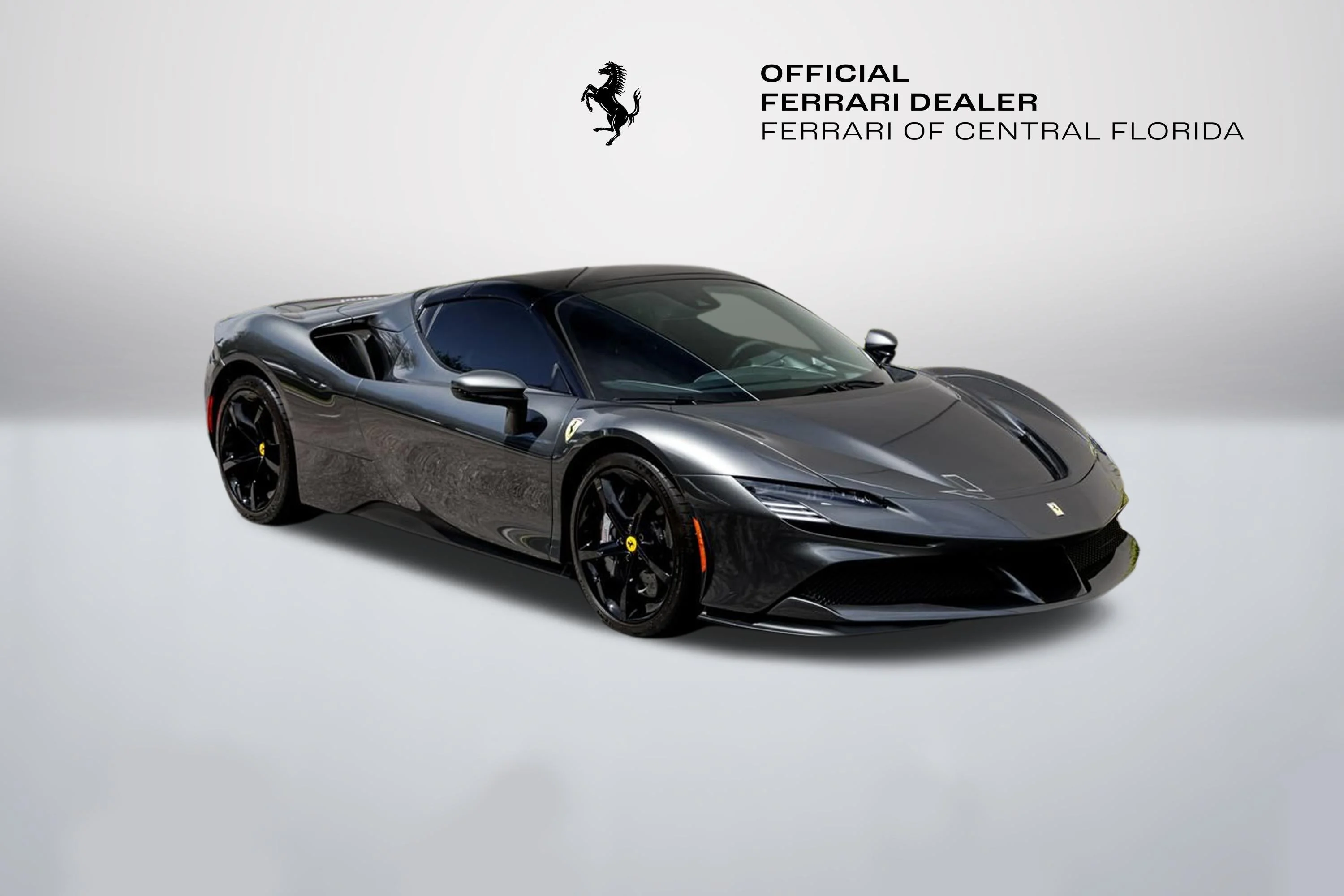 Used 2024 Grigio Silverstone Ferrari  image 7