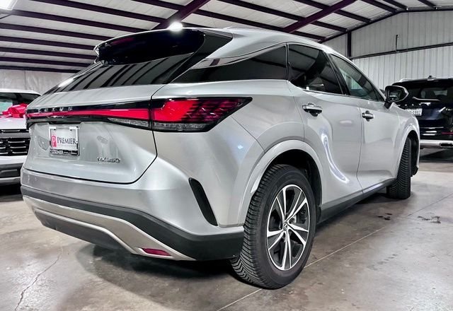 Used 2023 Silver Lexus 350 Premium image 3