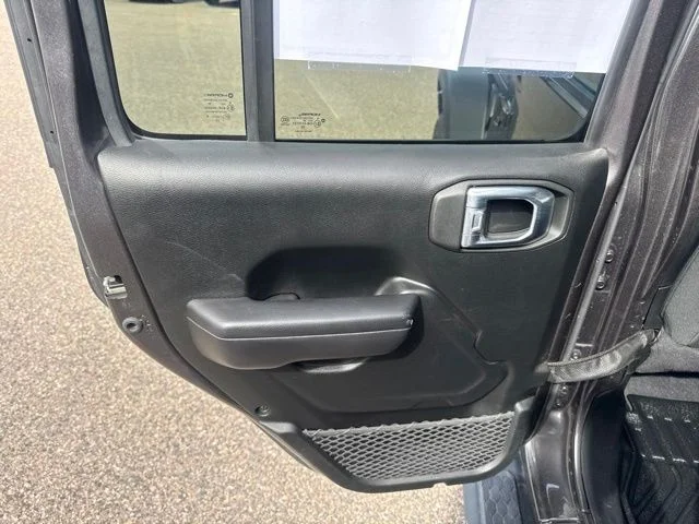 Used 2021 Crystal Metallic Jeep Unlimited Sport S image 20