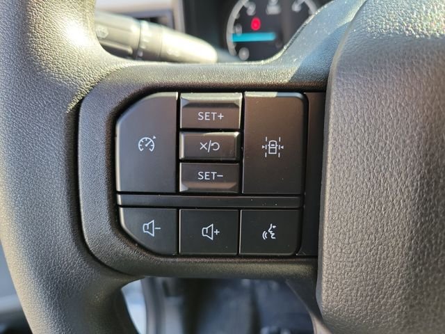 New 2026 Oxford White Ford F-550® XL image 5