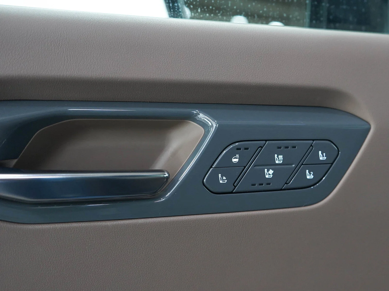 Used 2024 Ocean Blue Matte Kia GT-Line AWD image 21