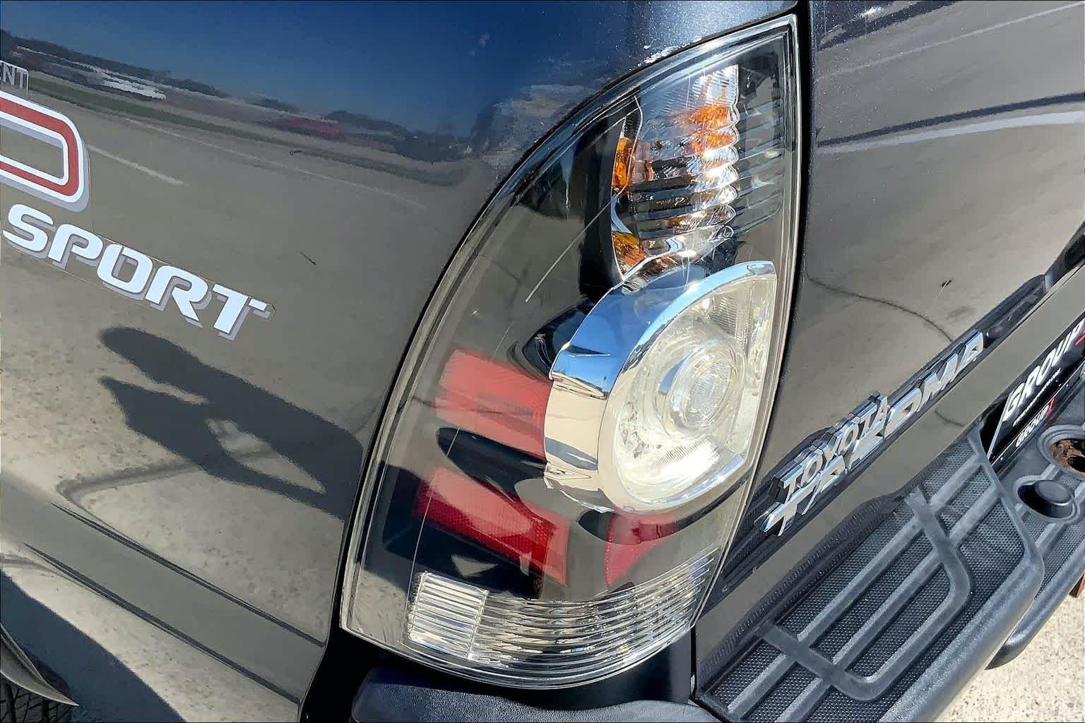 Used 2013 Magnetic Gray Metallic Toyota  image 27