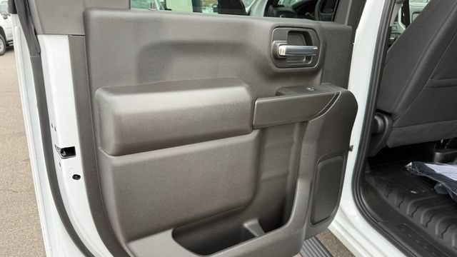 New 2026 Summit White Chevrolet Work Truck image 23