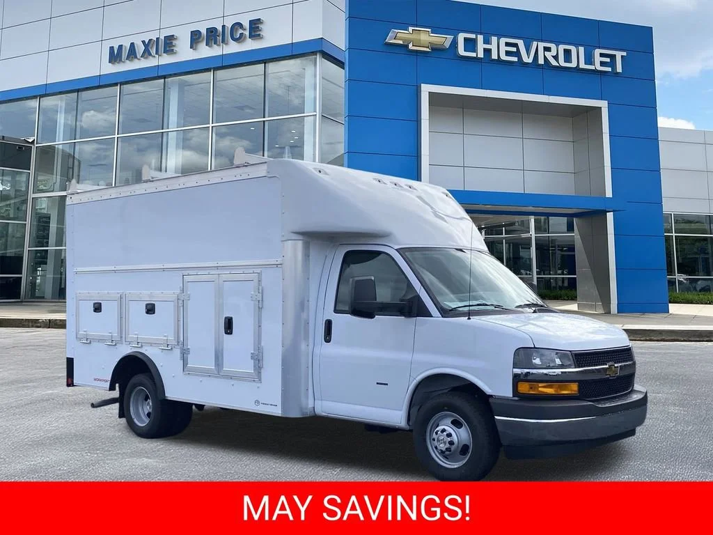 2025 Chevrolet Express 3500 159" WB's photo