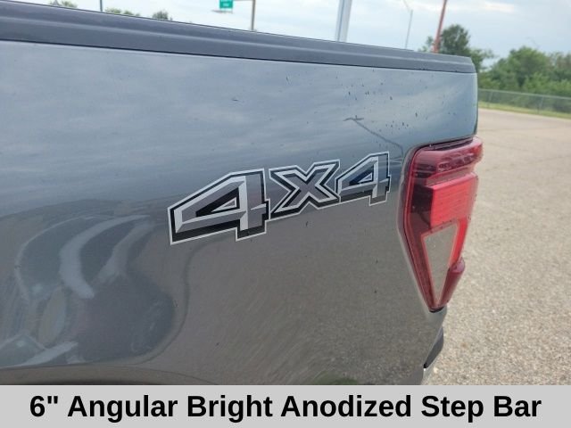 Used 2025 Gray Metallic Ford XLT image 7
