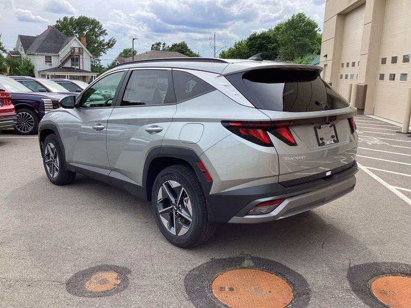 New 2026 Silver Hyundai SEL AWD image 5
