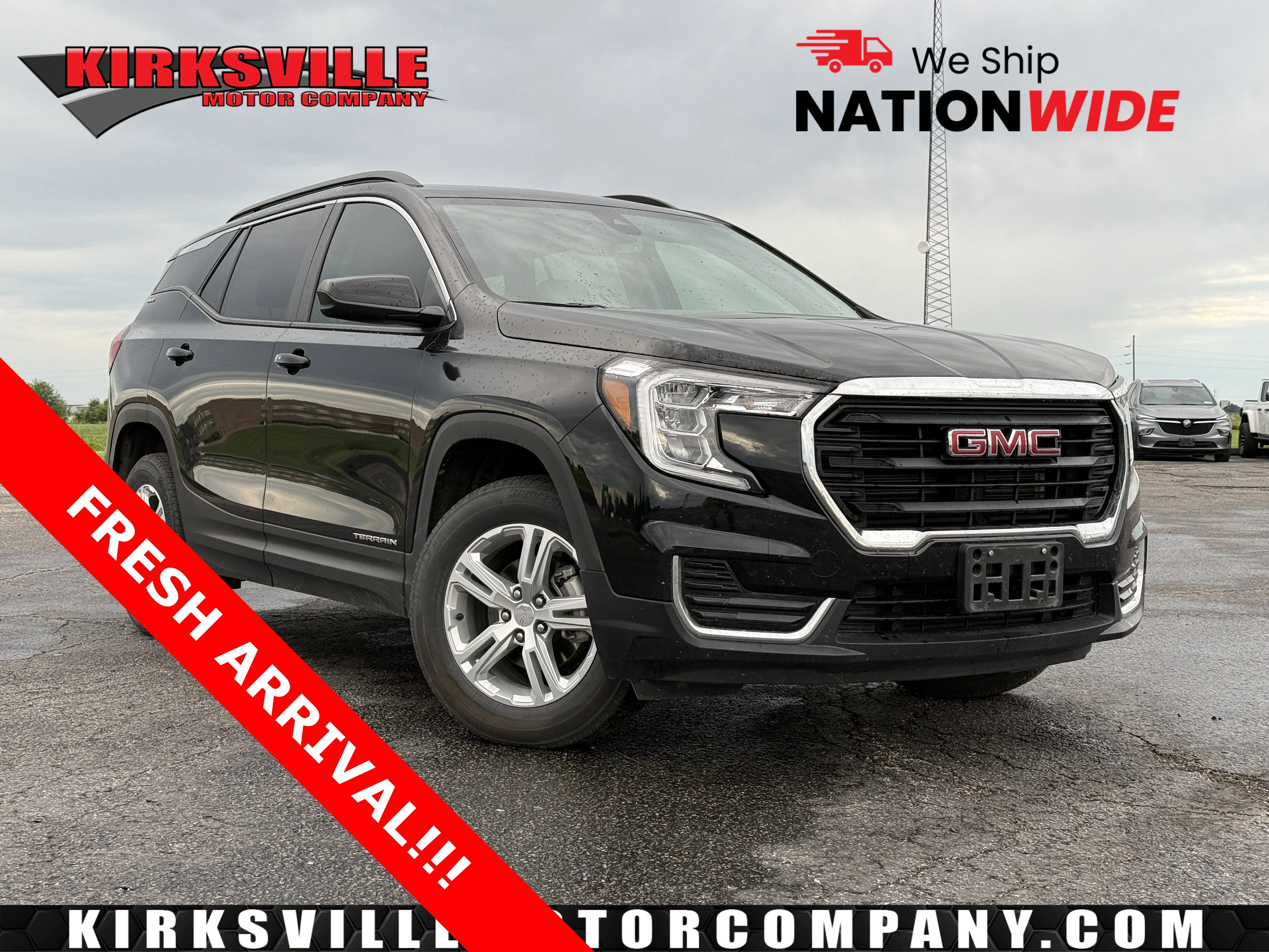 Used 2024 Ebony Twilight Metallic GMC SLE image 1