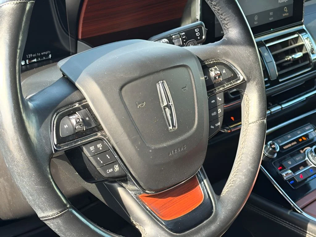 Used 2020 Infinite Black Lincoln Reserve image 14