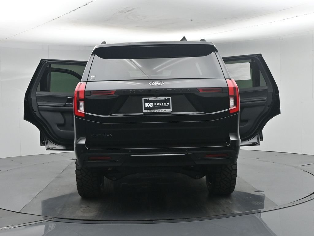 New 2026 Agate Black Metallic Ford Platinum image 37