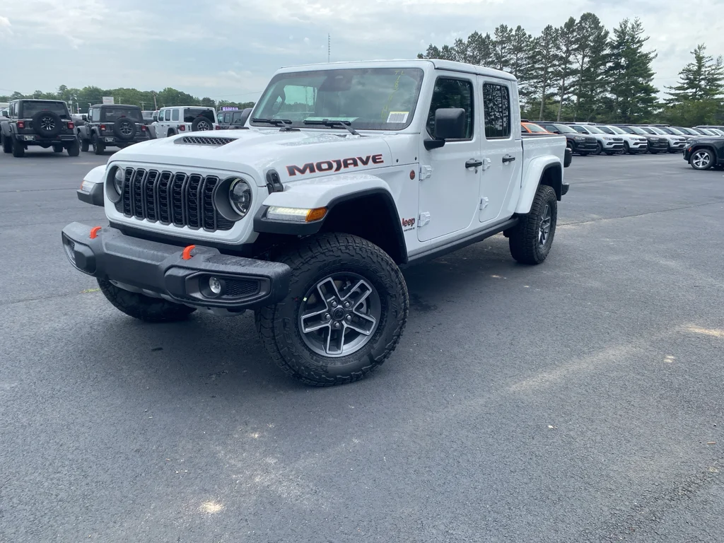 2026 Jeep Gladiator Mojave Auto's photo