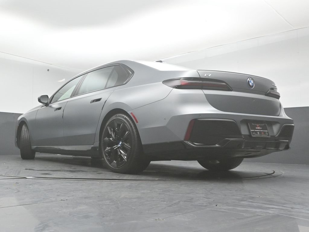 2023 BMW I7 - Image 19